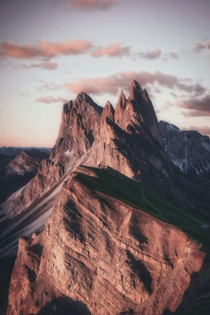 imagem de paisagem de montanha para celular